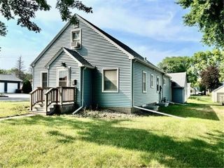 Foreclosed Home - 603 E WYOMING ST, 56283