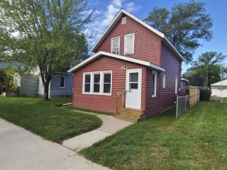 Foreclosed Home - 327 19TH AVE N, 56303
