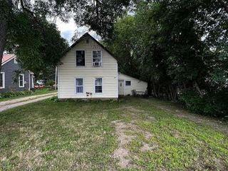 Foreclosed Home - 609 OAK ST, 56308