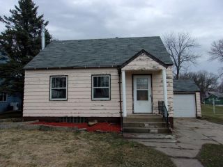 Foreclosed Home - 38 N Central Ave, 56343