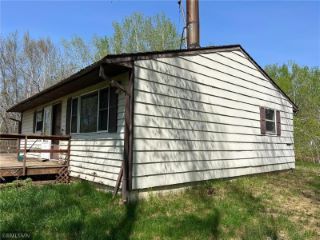 Foreclosed Home - 13588 188TH PL, 56350