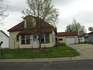 Foreclosed Home - 405 2ND ST NW, 56352