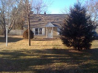 Foreclosed Home - 27 8TH AVE N, 56387