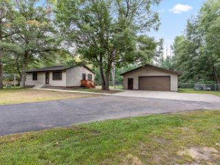 Foreclosed Home - 13739 TRAVINE DR, 56425