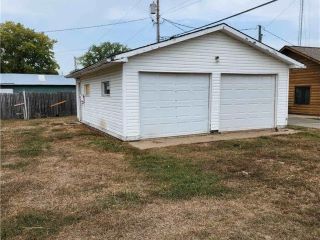 Foreclosed Home - 611 2ND ST E, 56470
