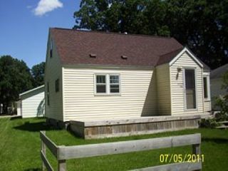 Foreclosed Home - 208 KNEALE AVE N, 56701