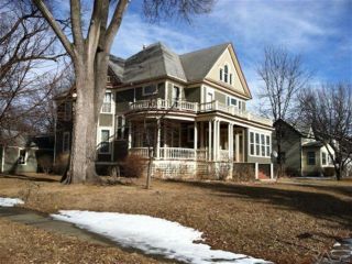 Foreclosed Home - 504 E 3RD ST, 57013