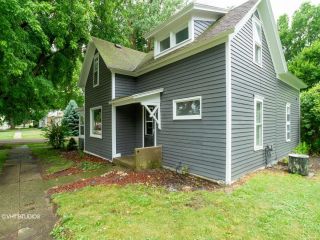 Foreclosed Home - 1000 Lincoln St, 57014