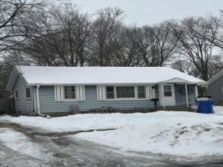 Foreclosed Home - 223 S PINE ST, 57069
