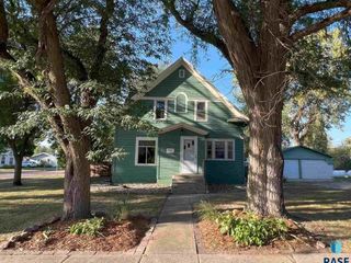 Foreclosed Home - 206 W LINCOLN AVE, 57070