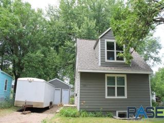 Foreclosed Home - 1201 S WAYLAND AVE, 57105