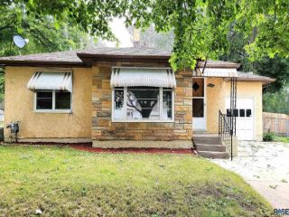 Foreclosed Home - 2100 S EUCLID AVE, 57105