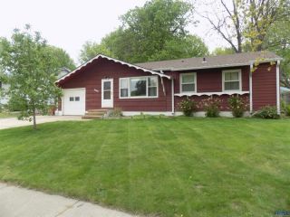 Foreclosed Home - 2608 S WILLOW AVE, 57105