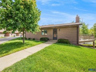 Foreclosed Home - 3408 W NORIE PL, 57106