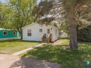 Foreclosed Home - 4615 W 15TH PL, 57106