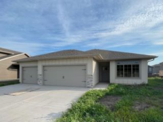 Foreclosed Home - 2820 S LANA DR, 57106