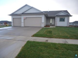 Foreclosed Home - 6613 E 49TH ST, 57110