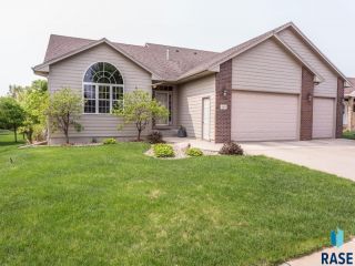 Foreclosed Home - 4805 E TIGER LILLY ST, 57110
