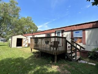 Foreclosed Home - 1401 S MAIN ST TRLR 51, 57301