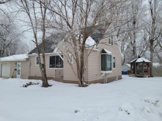 Foreclosed Home - 457 13TH ST SE, 57350