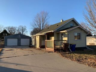 Foreclosed Home - 141 ORDWAY AVE SW, 57350