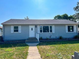 Foreclosed Home - 722 MINNESOTA AVE SW, 57350