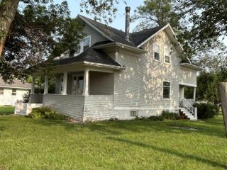 Foreclosed Home - 101 W ASH ST, 57366