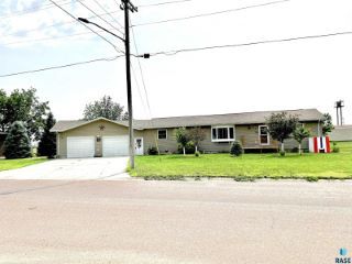 Foreclosed Home - 412 SPILLWAY DR, 57367