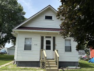 Foreclosed Home - 203 S DOBSON ST, 57376