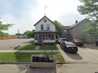 Foreclosed Home - 117 S 3RD ST, 57401