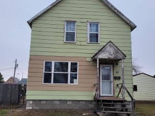 Foreclosed Home - 113 N STATE ST, 57401