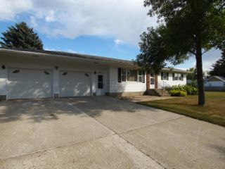 Foreclosed Home - 3013 S 5TH ST, 57428