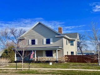 Foreclosed Home - 809 3RD ST NE, 58301