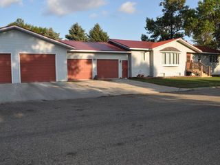 Foreclosed Home - 201 8TH ST SW, 58425