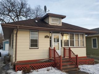 Foreclosed Home - 709 N 9th St, 58501