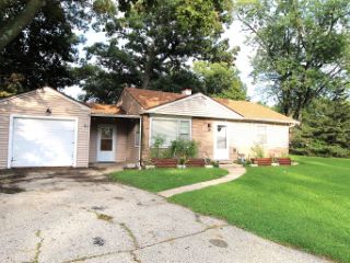 Foreclosed Home - 94 OAKWOOD DR, 60002