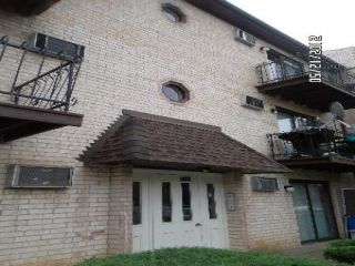 Foreclosed Home - 4061 BONHILL DR APT 1A, 60004