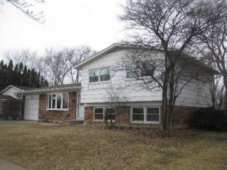 Foreclosed Home - 502 W KINGSBURY DR, 60004