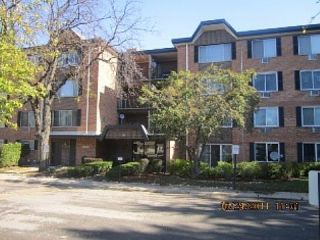Foreclosed Home - 1207 S OLD WILKE RD APT 108, 60005
