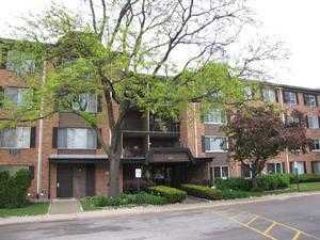 Foreclosed Home - 1207 S Old Wilke Rd Apt 4, 60005