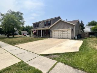 Foreclosed Home - 1404 CANDLEWOOD DR, 60014