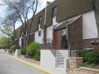 Foreclosed Home - 427 ELM ST APT 5G, 60015