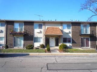 Foreclosed Home - 8816 N WESTERN AVE APT 2E, 60016