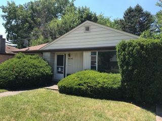 Foreclosed Home - 896 W GRANT DR, 60016