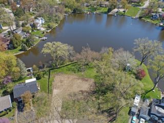 Foreclosed Home - 216 S SHORE DR, 60042