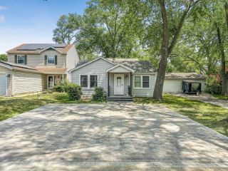 Foreclosed Home - 23537 N OVERHILL DR, 60047