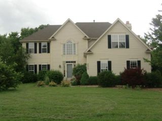 Foreclosed Home - 6928 BURNING TREE CIR, 60050
