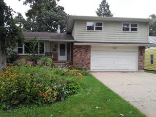 Foreclosed Home - 3813 GROVE AVE, 60050