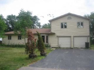 Foreclosed Home - 2311 MANOR LN, 60051