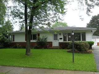 Foreclosed Home - 704 N WILSHIRE DR, 60056
